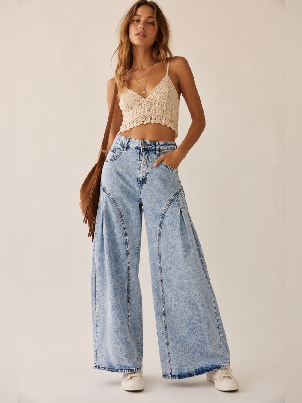J05. American Bazi Light Acid Wash Wide Leg Jeans